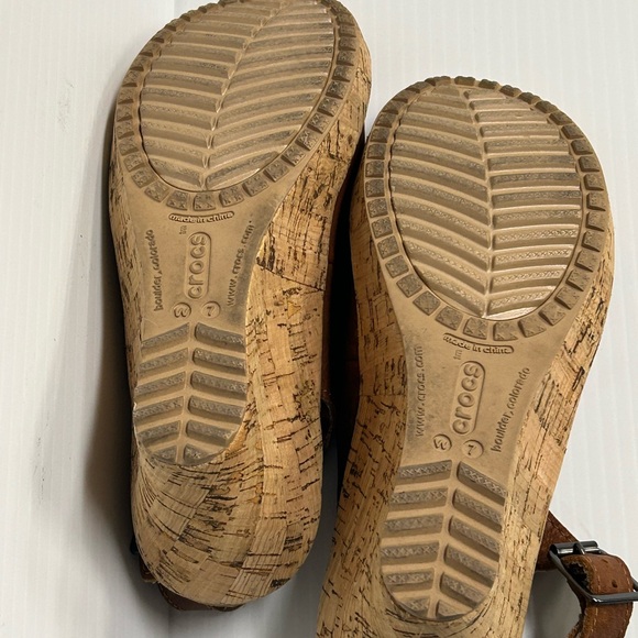 Crocs #11848 A-Leigh Honey Brown Leather Cork Wedge Slingback Shoes Women Size 7 - Picture 7 of 8